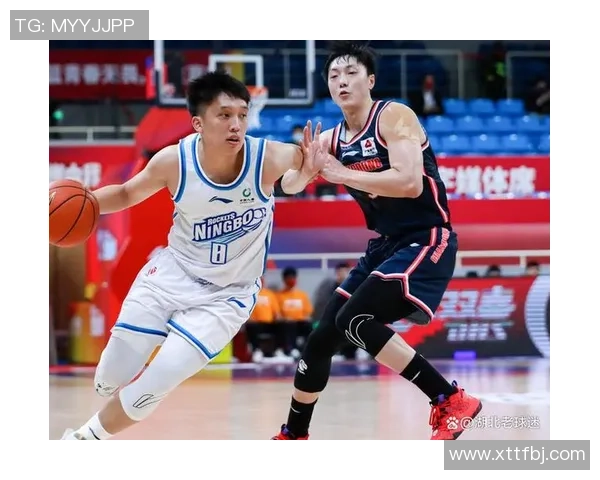 重庆足球队以76分领跑冠军赛积分榜展现强劲实力